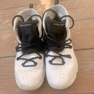 Kids size 2.5 Steph Curry